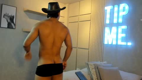 Snapshot of jacksonbell9 chatting on 02.20.25 Jackson Bell online show from 02.20.25