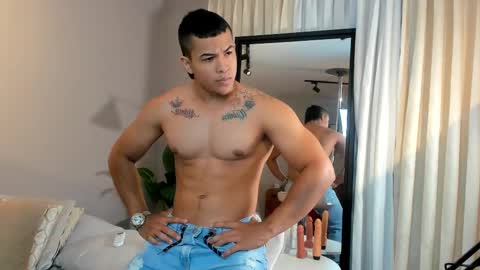 Snapshot of jacksonbell9 chatting on 03.05.25 Jackson Bell online show from 03.05.25