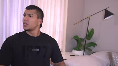 Snapshot of jacksonbell9 chatting on 09.17.25 Jackson Bell online show from 09.17.25