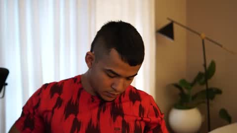 Snapshot of jacksonbell9 chatting on 09.30.25 Jackson Bell online show from 09.30.25