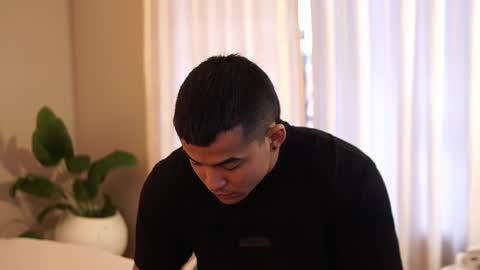 Snapshot of jacksonbell9 chatting on 11.14.25 Jackson Bell online show from 11.14.25