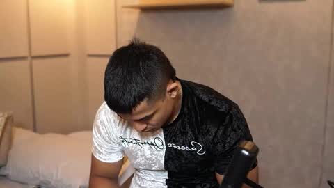 Snapshot of jacksonbell9 chatting on 11.26.25 Jackson Bell online show from 11.26.25