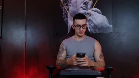 Snapshot of jacksonolsenn chatting on 11.03.25 Jackson Olsen online show from 11.03.25