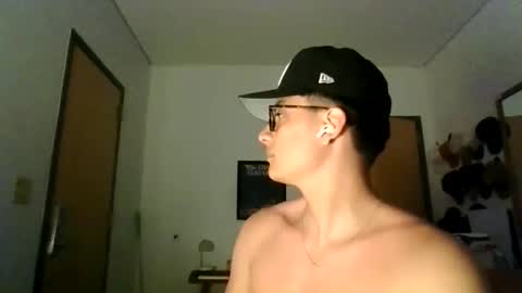 ImZacharyTyler online show from 06.03.26