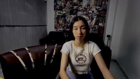 Snapshot of jackyrosee2323 chatting on 10.11.25 jackyrosee2323 online show from 10.11.25