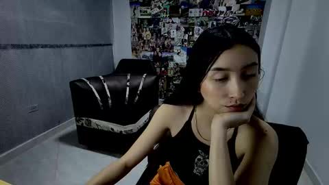 Snapshot of jackyrosee2323 chatting on 10.22.25 jackyrosee2323 online show from 10.22.25