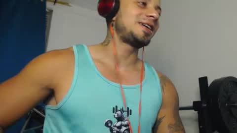 Snapshot of jacobjamess chatting on 10.18.25 jacobjamess online show from 10.18.25