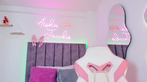 JACOBSS online show from 01.20.25