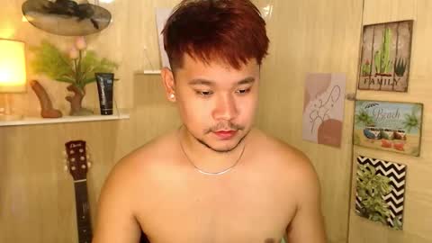 Snapshot of jacobxcarlo_moore chatting on 11.22.25 JacobxCarlo online show from 11.22.25