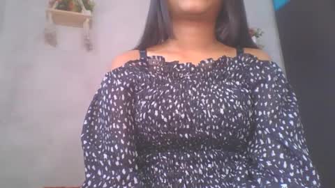 jacqueline_fernandez online show from 03.03.25