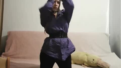 jacquelynsundin online show from 10.04.25