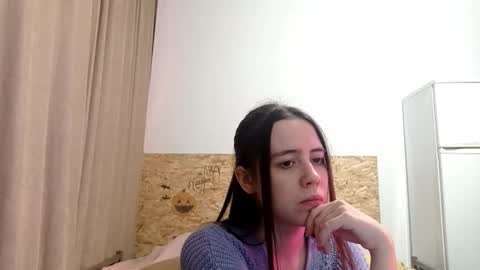 jacquelynsundin online show from 11.04.25