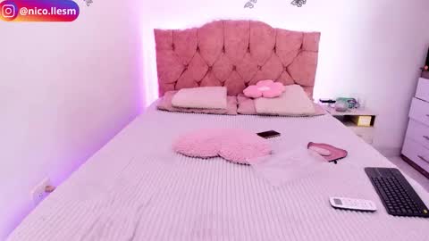 Snapshot of jade__weed chatting on 10.02.25 online show from 10.02.25