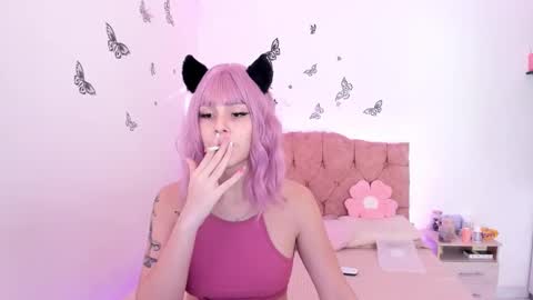 Snapshot of jade__weed chatting on 10.27.25 online show from 10.27.25