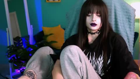 Snapshot of jade_castle chatting on 03.07.25 jade_castle online show from 03.07.25