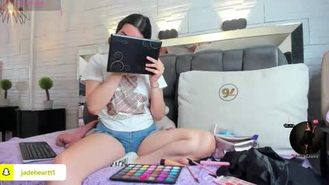 Snapshot of jade_heartt chatting on 10.30.25 JADE online show from 10.30.25