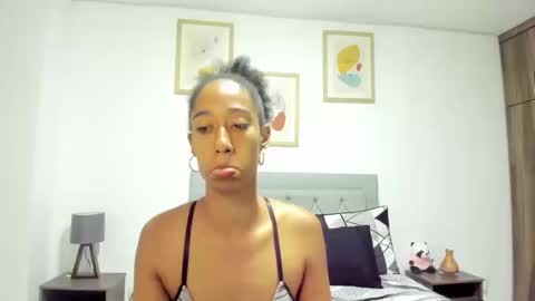 Jade smile online show from 09.12.25