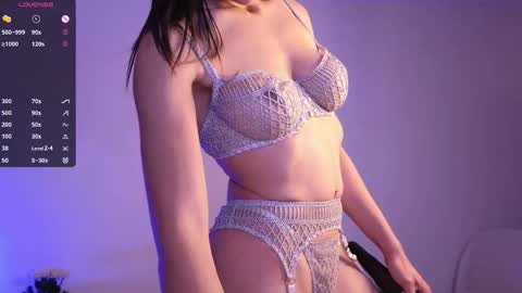 Jade Paris online show from 11.21.25