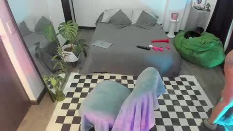 Jade  independent model online show from 11.18.25