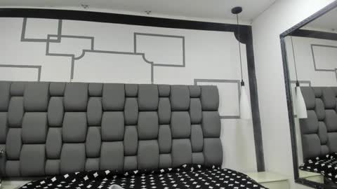 Snapshot of jade_squirt chatting on 12.10.24 Jade online show from 12.10.24