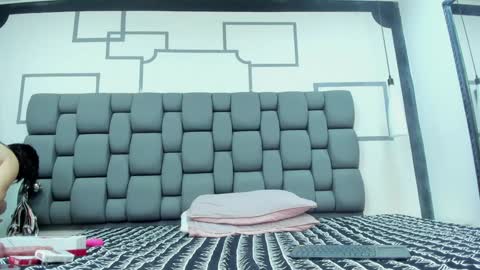 Snapshot of jade_squirt chatting on 12.26.24 Jade online show from 12.26.24