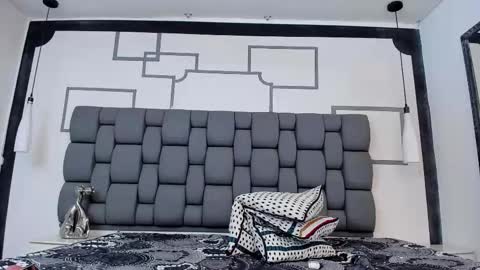 Snapshot of jade_squirt chatting on 02.19.25 Jade online show from 02.19.25