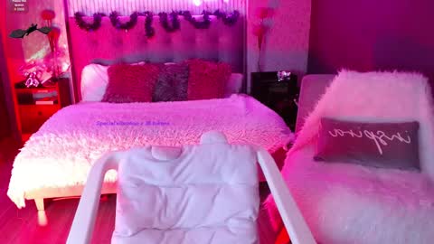 JADE online show from 10.12.25