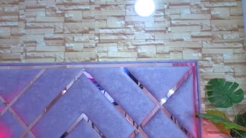 jade white  online show from 03.02.26