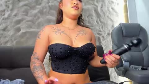 jadee__ online show from 02.18.25