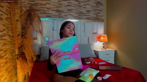 Snapshot of jadeekhan chatting on 11.19.25 Jade online show from 11.19.25