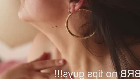 Snapshot of jadeestudios chatting on 12.27.24 jadeestudios online show from 12.27.24