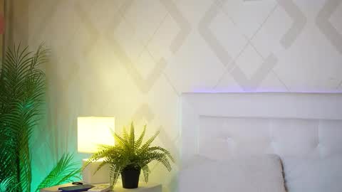  Jade  online show from 12.15.25