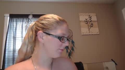 Snapshot of jadeluv chatting on 12.21.24 JadeLuv online show from 12.21.24