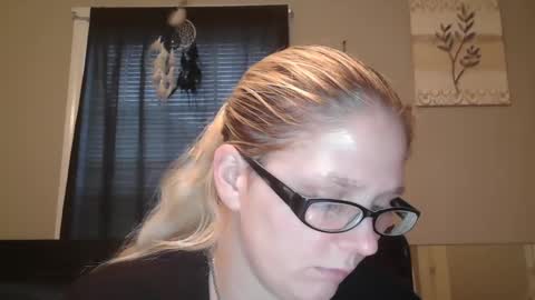 Snapshot of jadeluv chatting on 01.05.25 JadeLuv online show from 01.05.25
