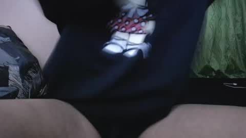 Snapshot of jademadisson chatting on 10.20.25 jade online show from 10.20.25