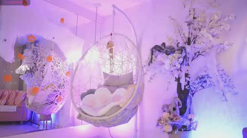 Snapshot of jadesummerr chatting on 10.08.25 Jade Summer online show from 10.08.25