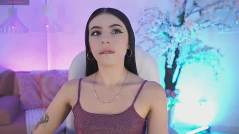 Jade Summer online show from 12.19.25