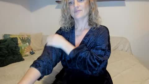 elena online show from 02.23.25