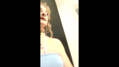 Jamie Rose Queenschild ever... online show from 01.14.26