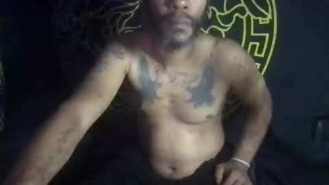 Snapshot of jaehamilton chatting on 10.21.25 jaehamilton online show from 10.21.25