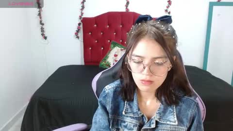 Snapshot of jaide387017 chatting on 05.22.26 jaide387017 online show from 05.22.26