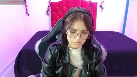 Snapshot of jaide387017 chatting on 05.25.26 jaide387017 online show from 05.25.26