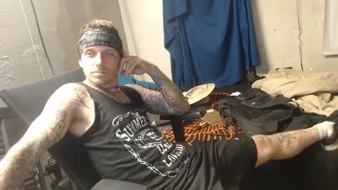 Snapshot of jake265897 chatting on 09.30.25 showingitoff online show from 09.30.25