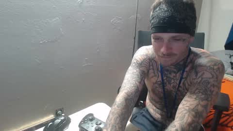 Snapshot of jake265897 chatting on 10.08.25 showingitoff online show from 10.08.25