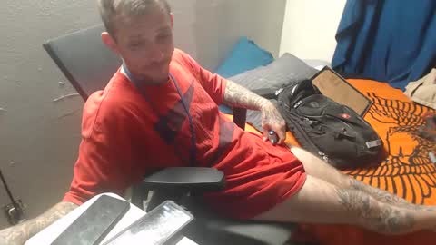 Snapshot of jake265897 chatting on 10.11.25 showingitoff online show from 10.11.25