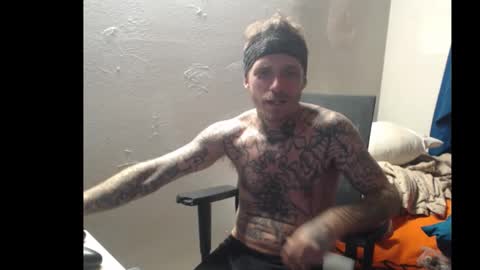 Snapshot of jake265897 chatting on 10.19.25 showingitoff online show from 10.19.25