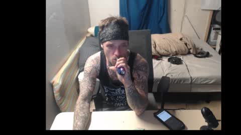 Snapshot of jake265897 chatting on 11.06.25 showingitoff online show from 11.06.25