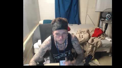 Snapshot of jake265897 chatting on 11.08.25 showingitoff online show from 11.08.25