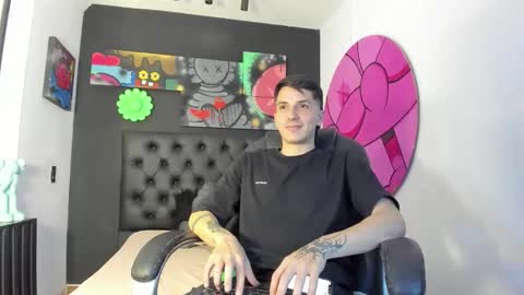 Snapshot of jake_boersma chatting on 10.31.25 JAKE BOO online show from 10.31.25