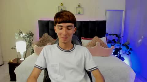 Snapshot of jake_evanss_ chatting on 05.05.26 JAKE online show from 05.05.26
